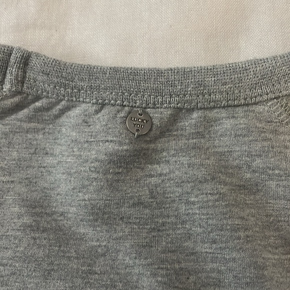 Lucky Brand Gray Sweatshirt with Draped Front sz XS - Picture 8 of 8